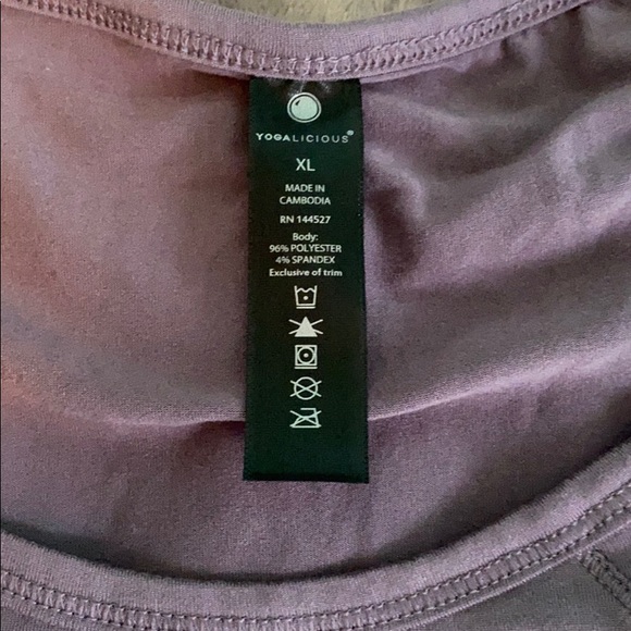 Workout shirt bundle - Picture 2 of 4